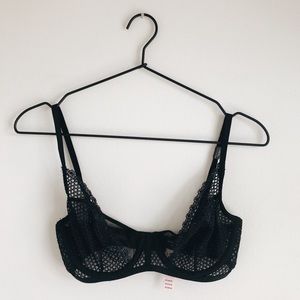 VS Fishnet bra 34d UNLINED **